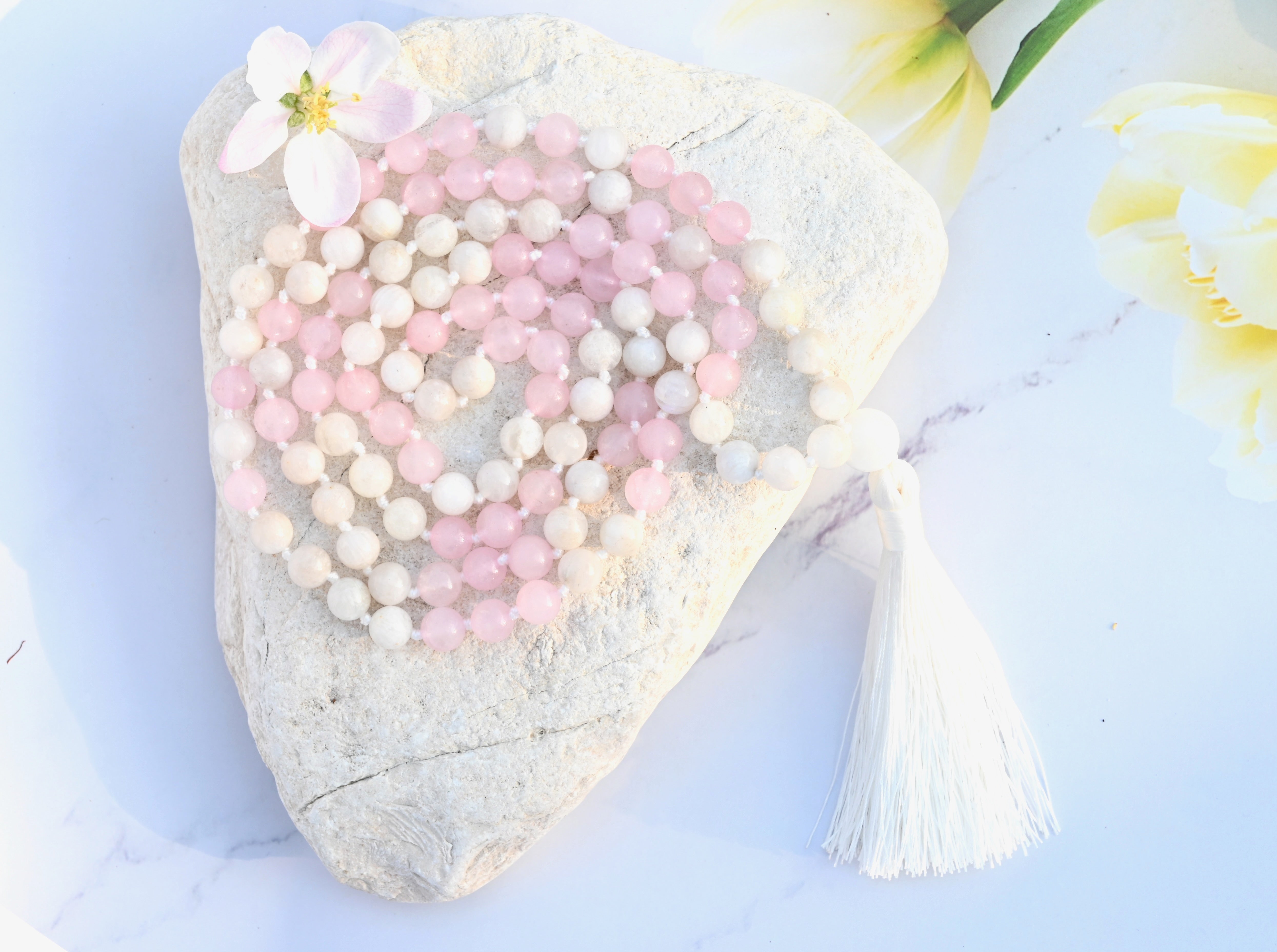 LOVE & INTUITION - Rosenquarz & Mondstein Mala Kette