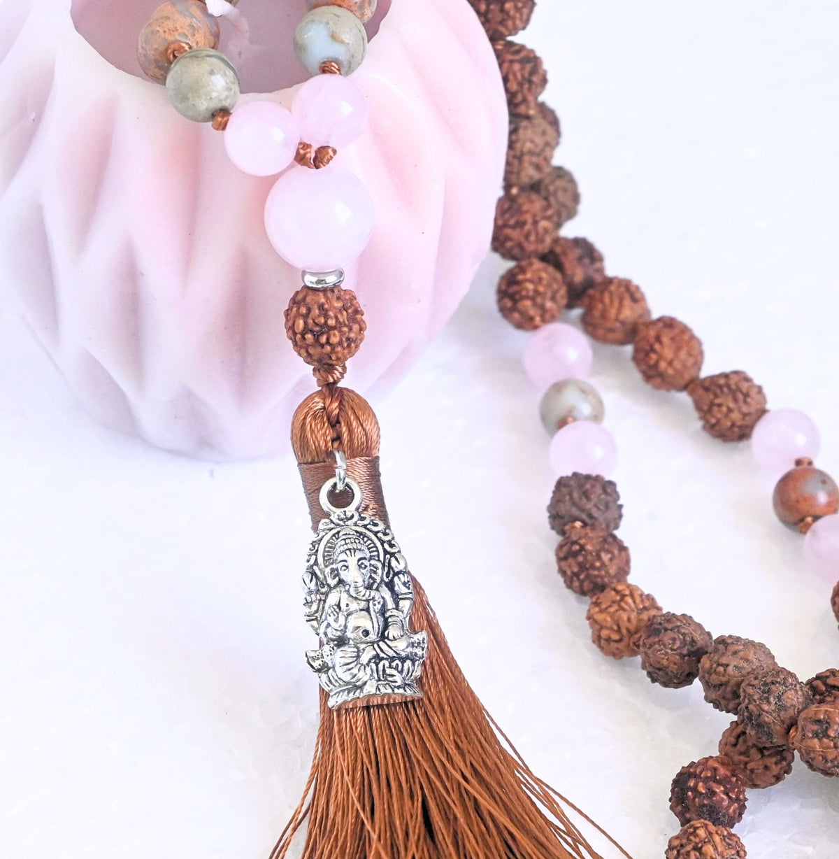 GANESHA  - Rudraksha, Rosenquarz & Jaspis Mala Kette
