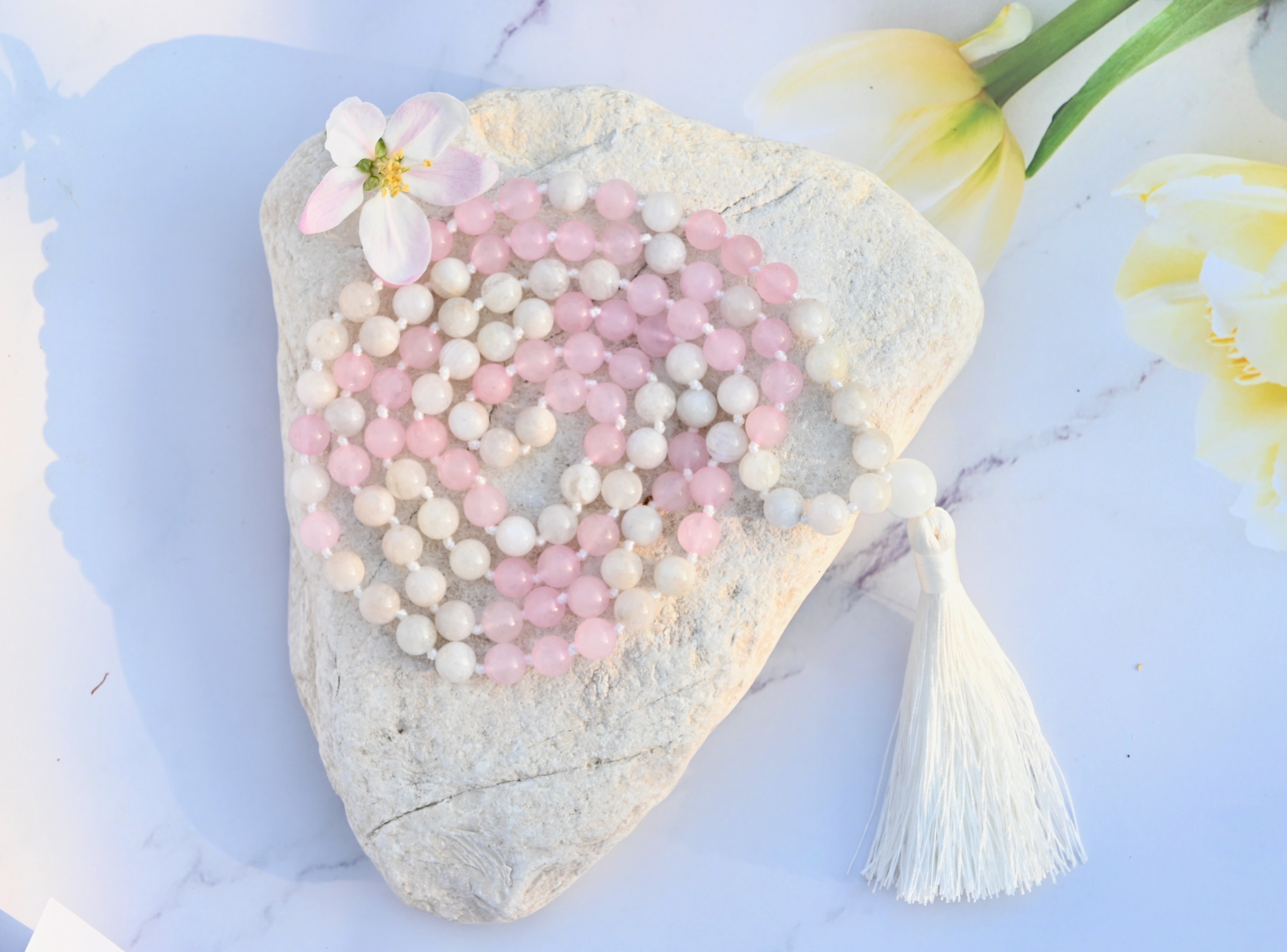 LOVE & INTUITION - Rosenquarz & Mondstein Mala Kette